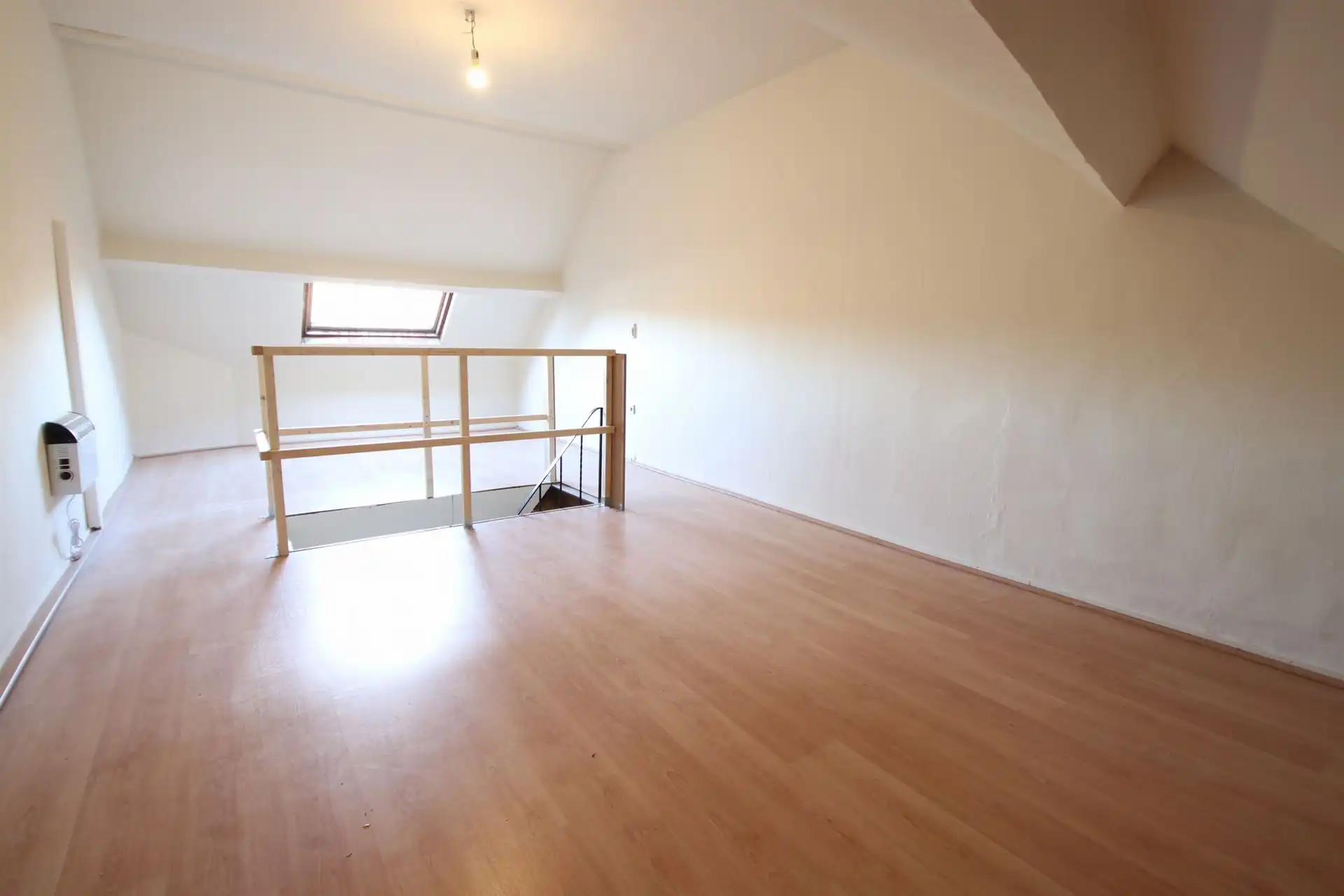 Uitstekend gelegen woning met 3 slaapkamers foto 25