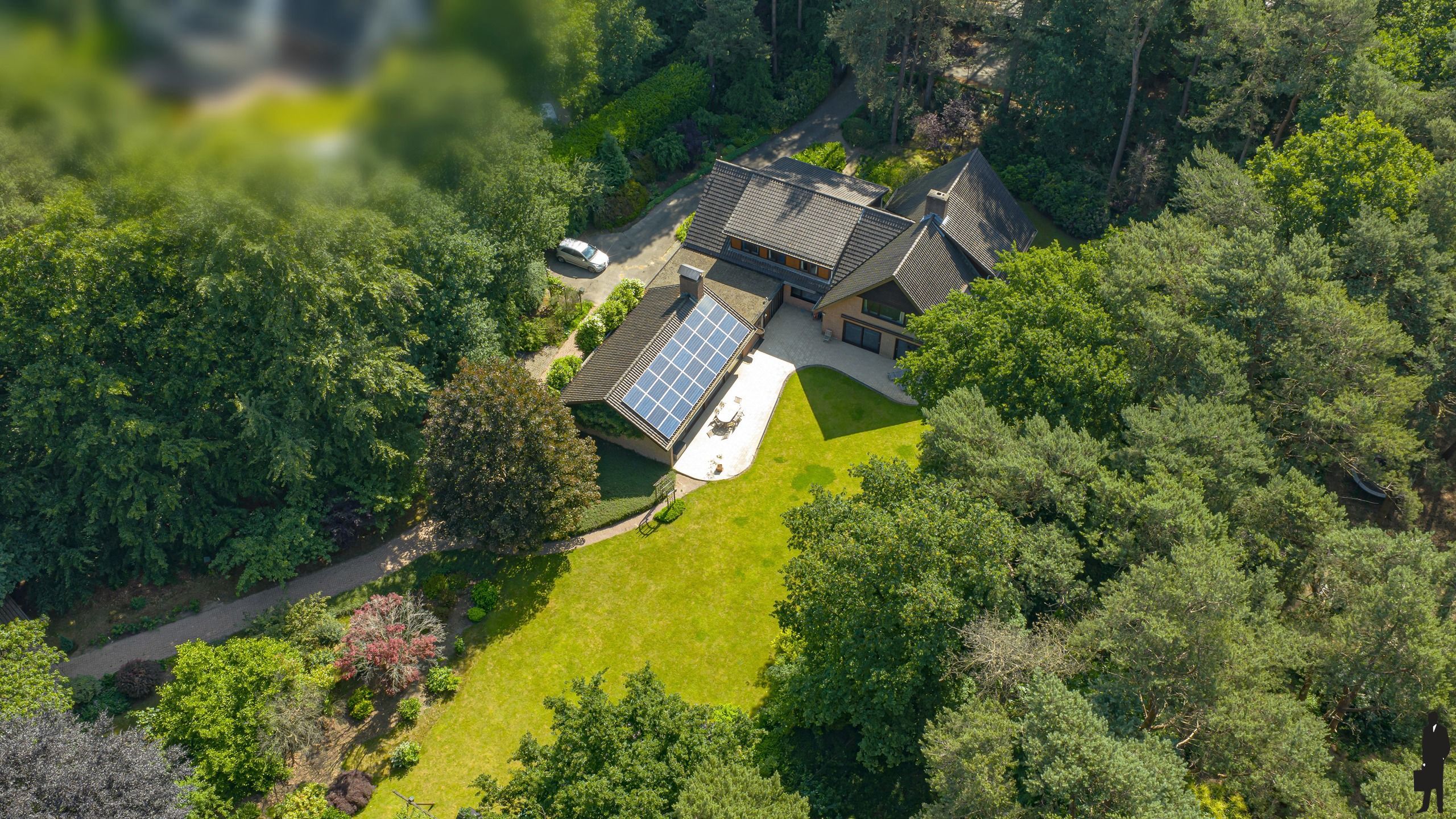 Seventiesvilla op toplocatie! foto 30
