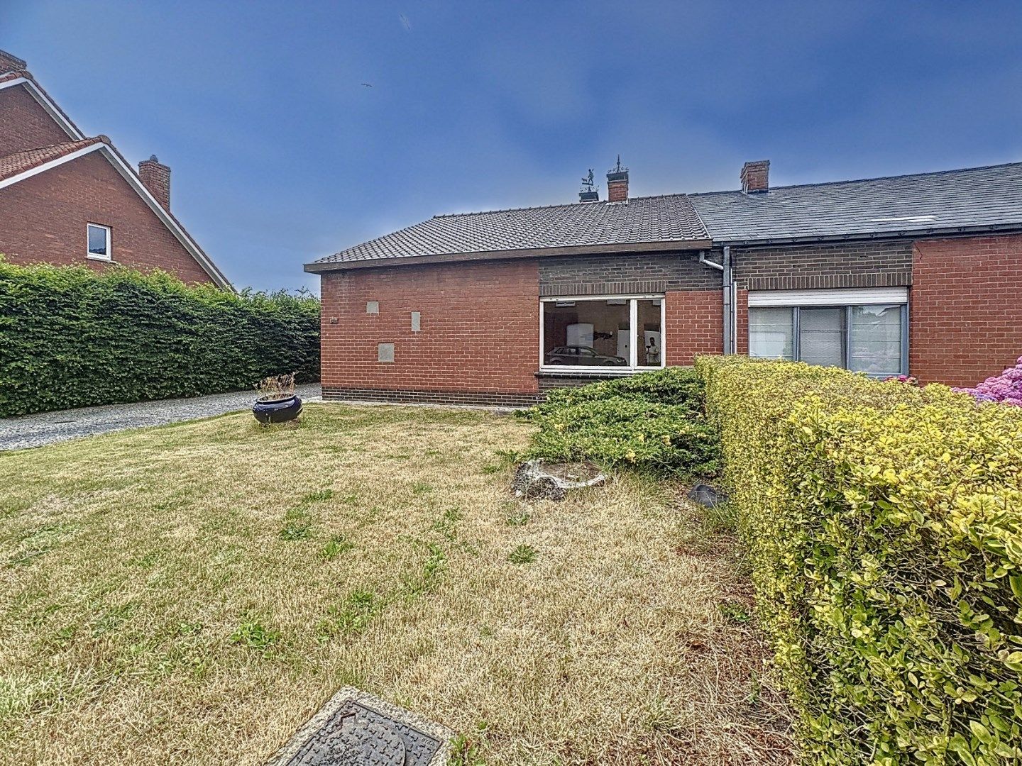 Te renoveren woning op afgesloten perceel van 936m² foto 21