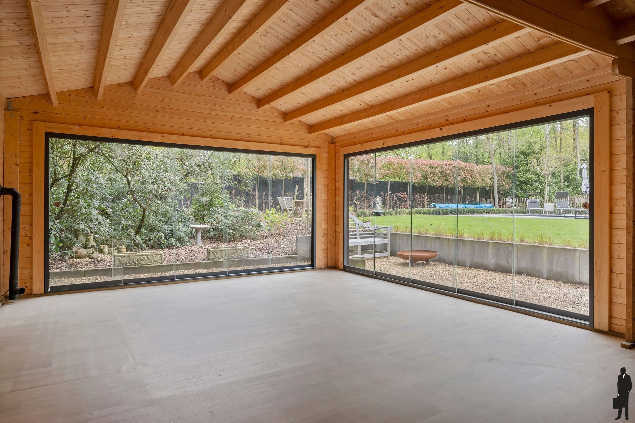 Volledige gerenoveerde villa te koop foto 65