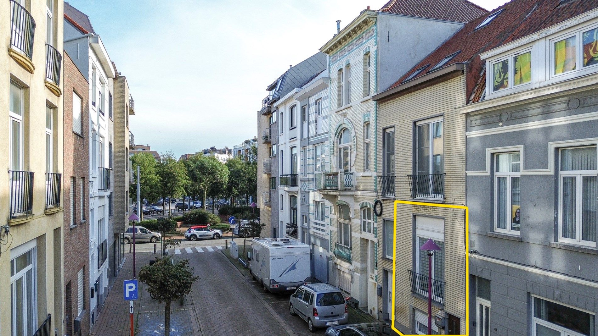 Instapklaar 3-slaapkamerappartement met koer & terras – vlak bij Grote Markt en jachthaven! foto 3