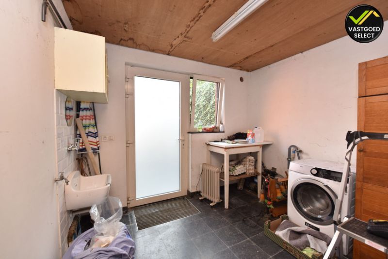 Vastgoed Select: Ruime woning met loods en weide totaal 2624 m² in Sint-Laureins foto 18