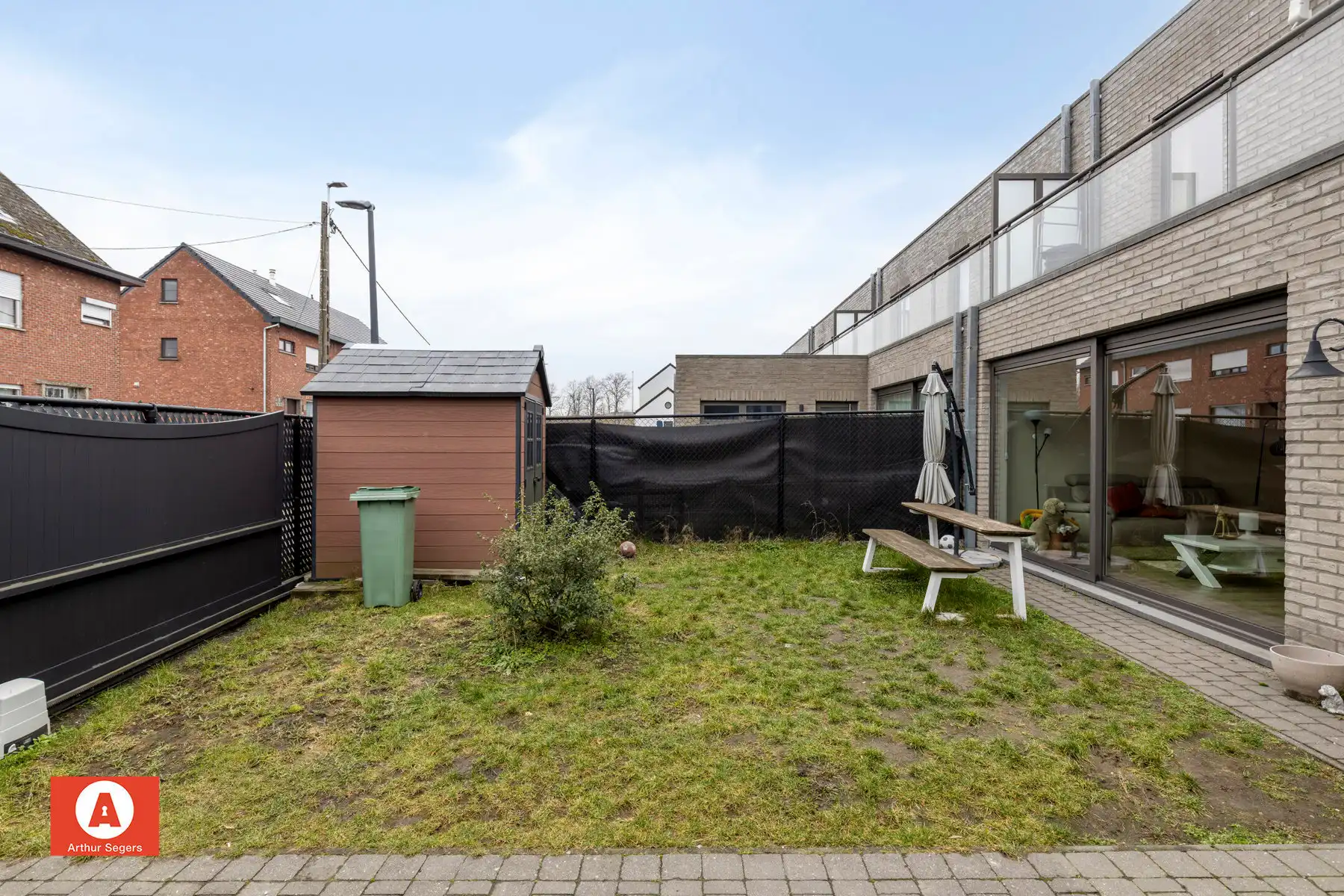 Recente en energiezuinige woning met 3 slaapkamers en tuin. foto 24