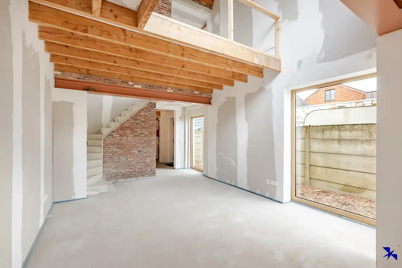 Stijlvol gerenoveerde woning op groenligging foto 11