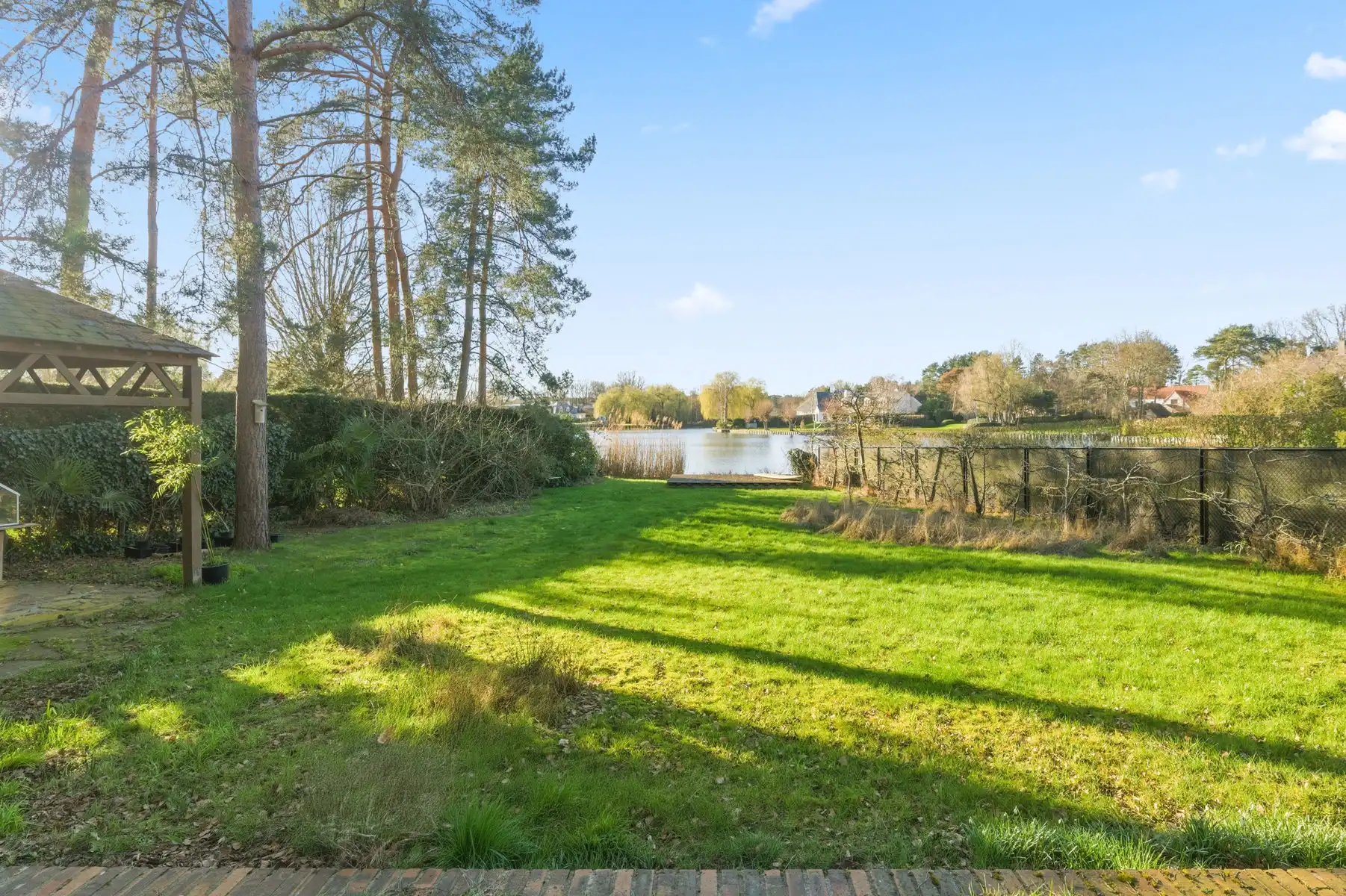 Architecturale villa aan het meer te KEERBERGEN foto 31