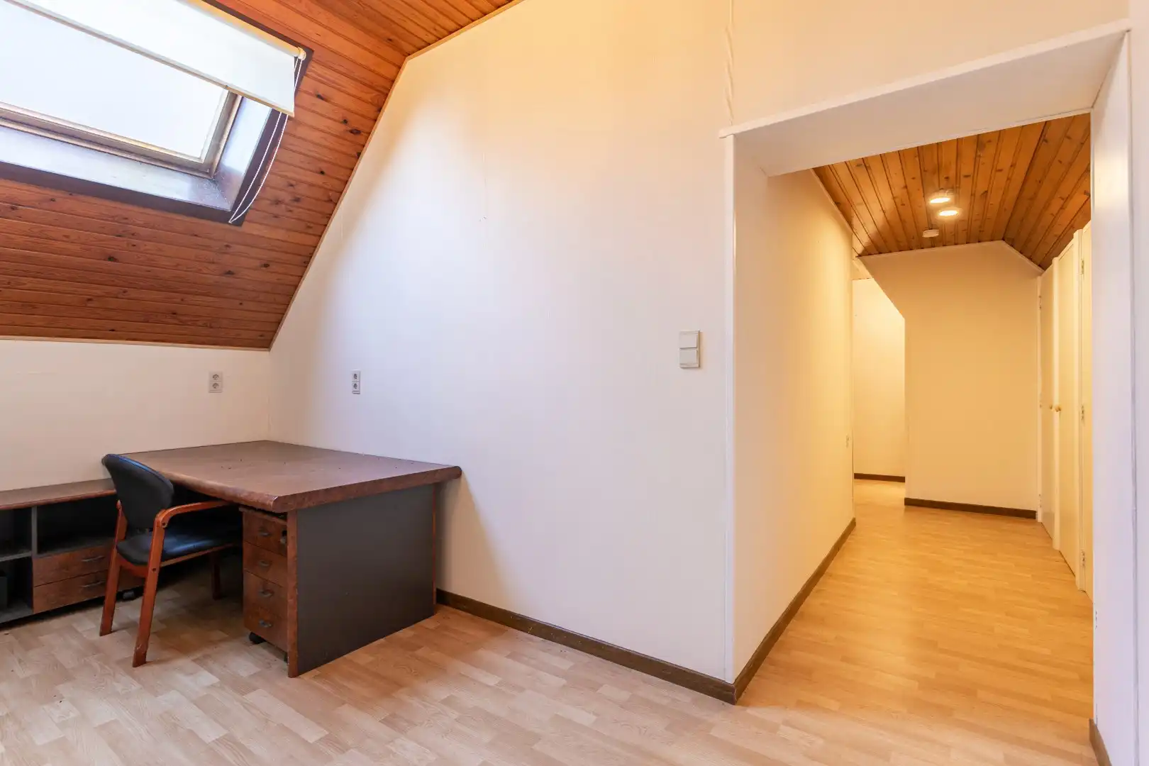 Te renoveren fermette met 3 slpk, bijgebouw en garage en mogelijkheid tot uitbreiding (bouwgrond) foto 17