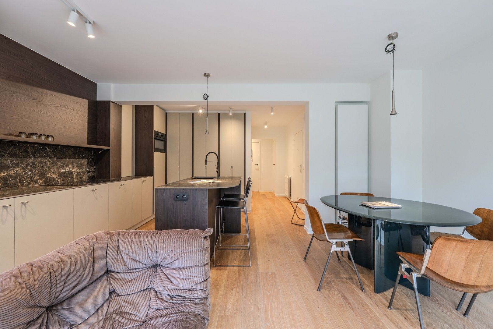 Gerenoveerd appartement op topligging foto 2