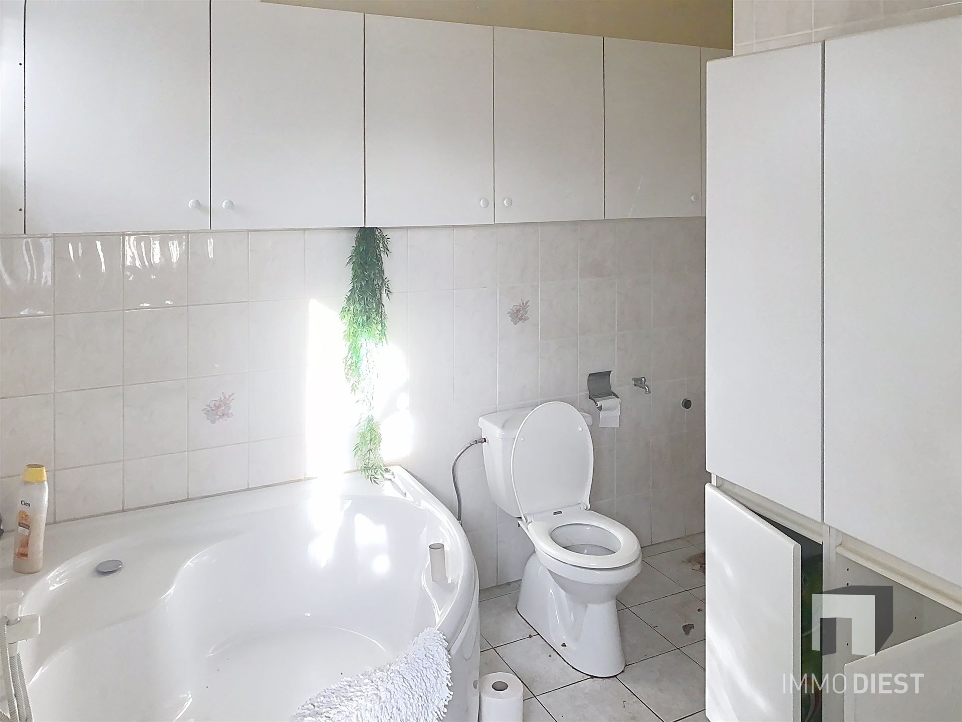 Woning te renoveren met mogelijkheden foto 13