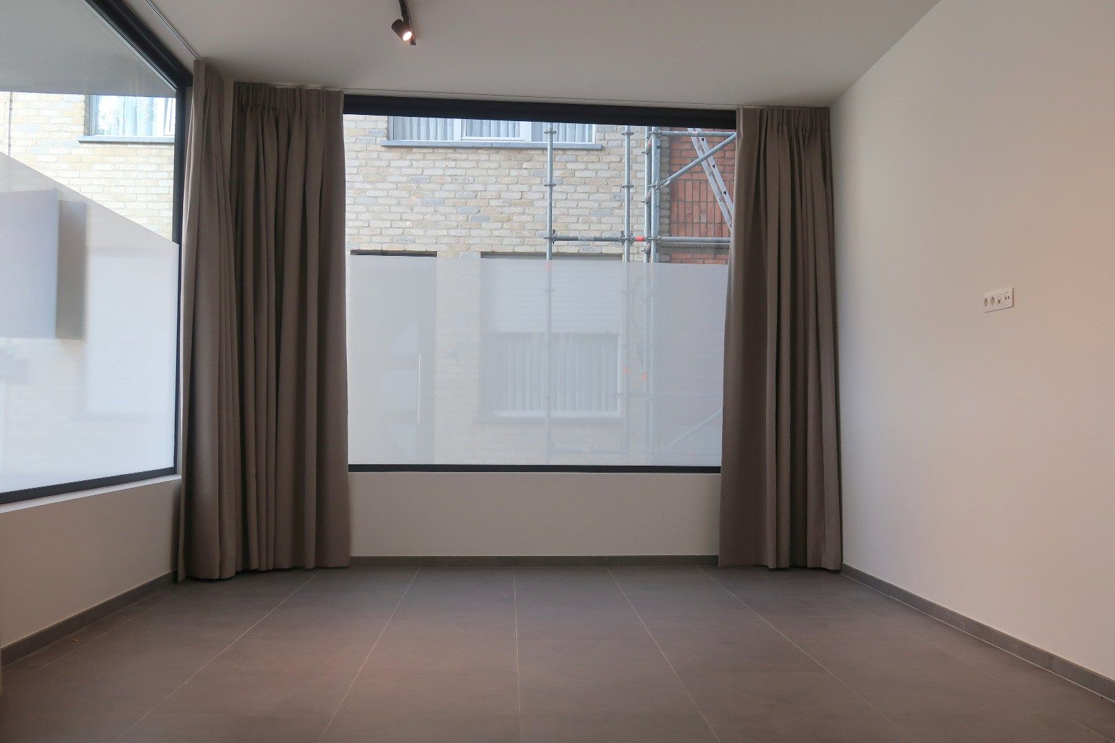 Stijlvol gelijkvloers appartement met terras in Hartje Torhout foto 7