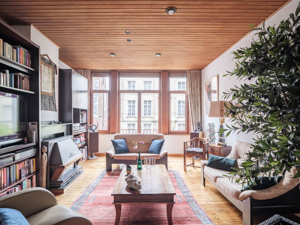 Ruime gezinswoning met een gezellige stadstuin in het historisch centrum foto 3
