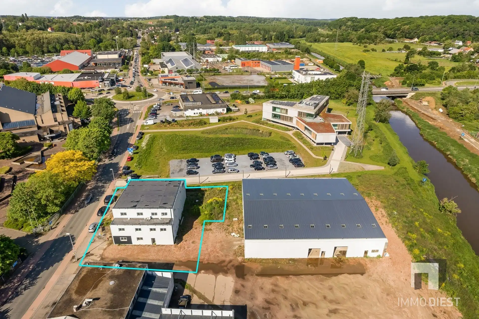 Nieuw bureelgebouw in KMO-zone te Diest foto 7
