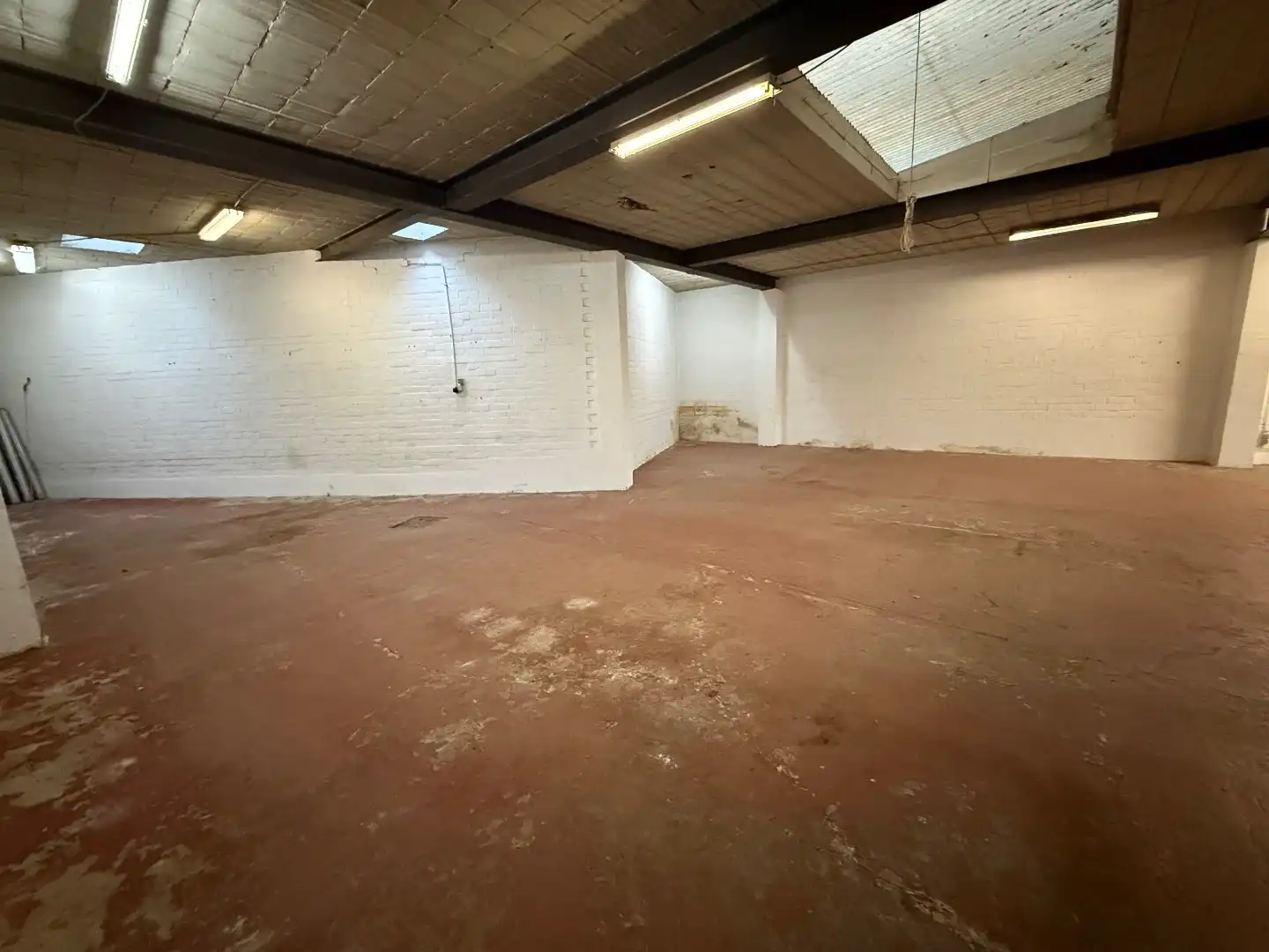 Centraal gelegen polyvalente opslagruimte  te Lier. foto 7