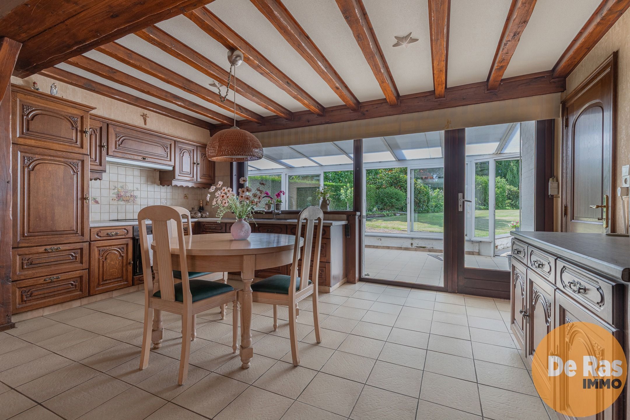 WOUBRECHTEGEM–Solide woning met loods in landelijke omgeving foto 10