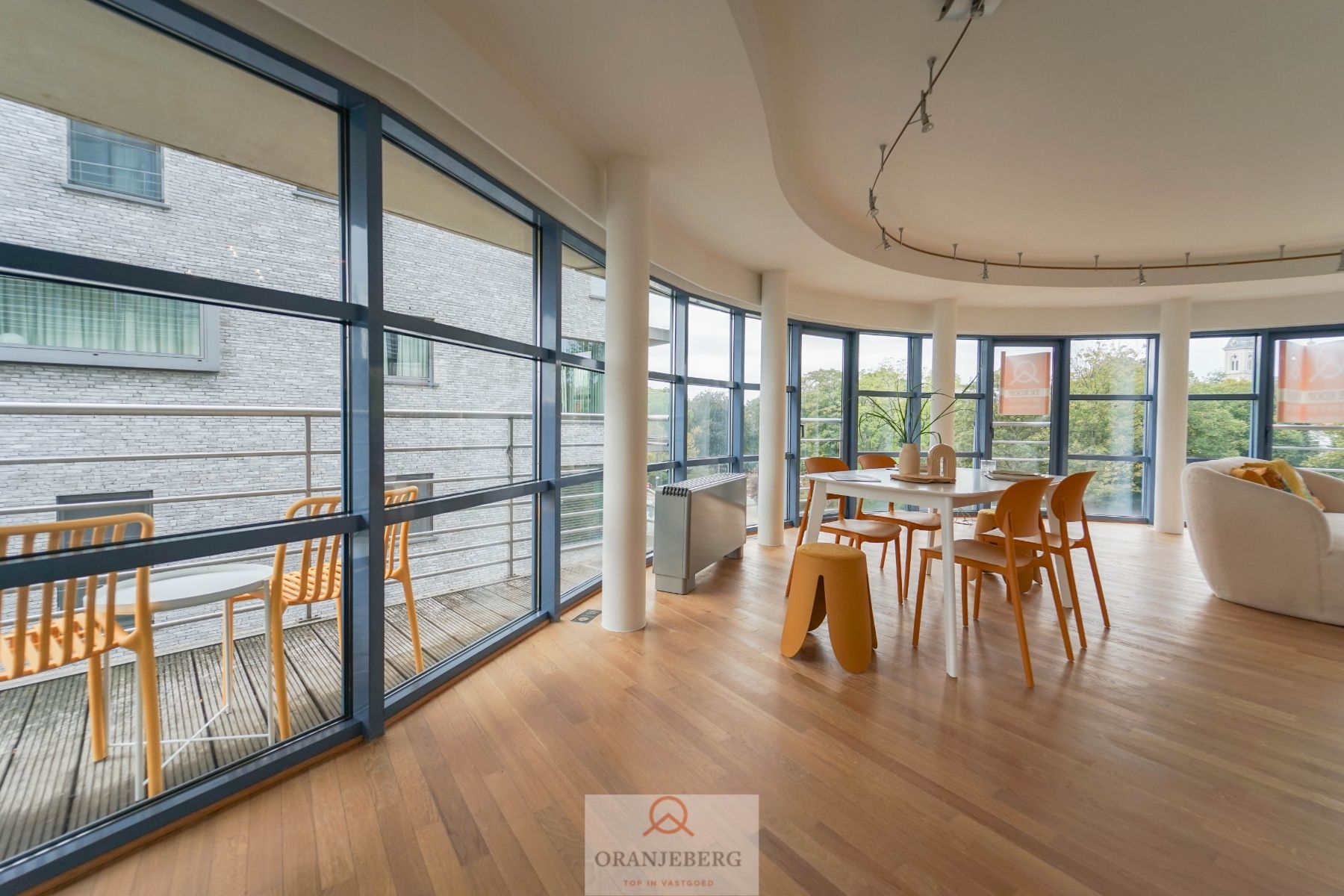 Lichtrijk en ruim appartement (102 m²) met zicht op het Zuidpark, Sint-Pietersabdij, Boekentoren foto 2