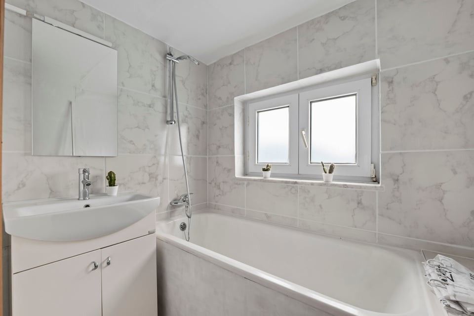 HALFOPEN BEBOUWING MET GARAGE EN GROTE TUIN IN TONGEREN foto 28