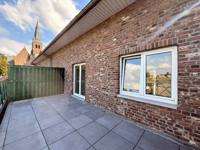 Prachtig appartement met 2 slaapkamers, terras en garage in het centrum van Dilsen foto 17