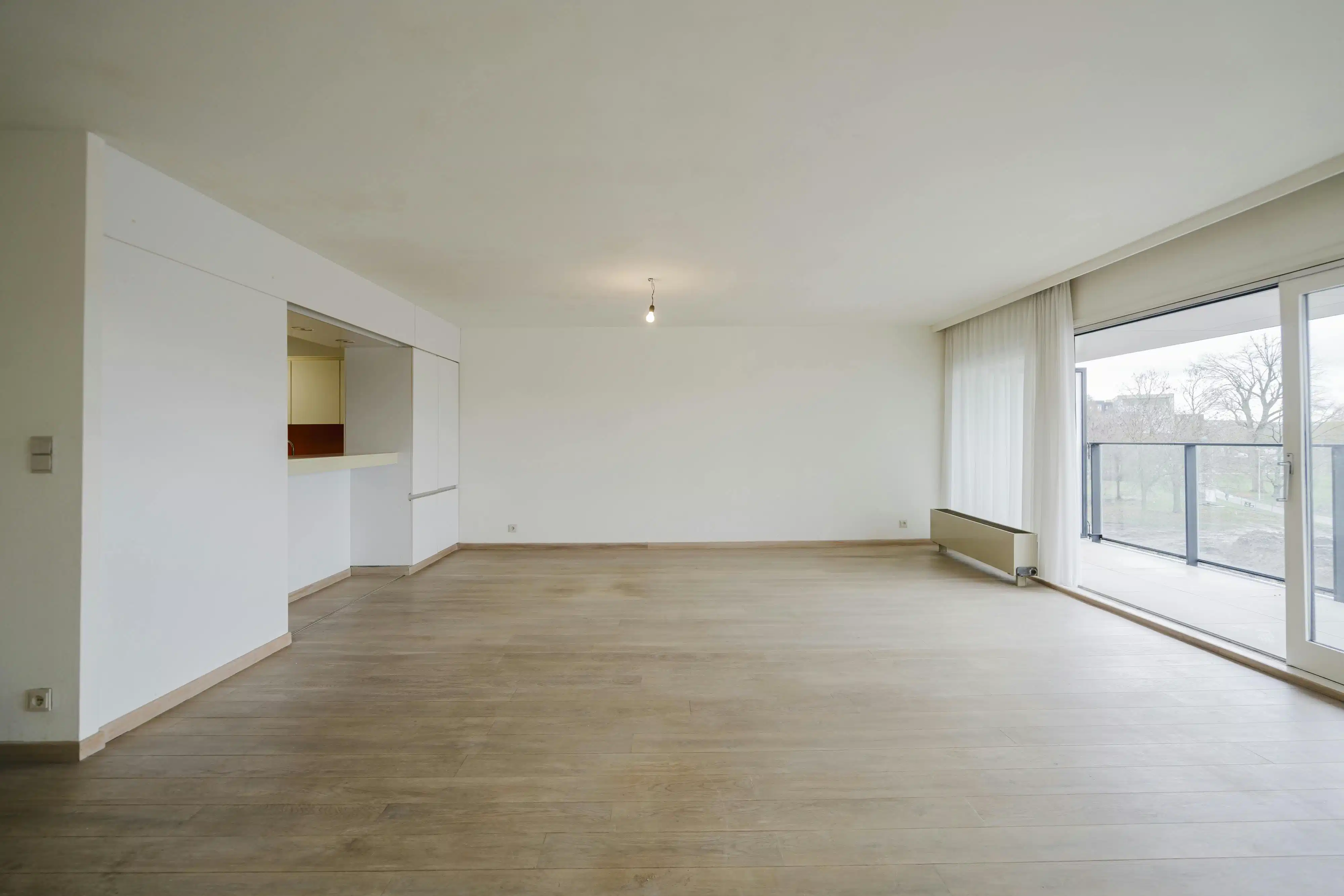 Ruim appartement te koop in residentie Regenboog in Waregem foto 3