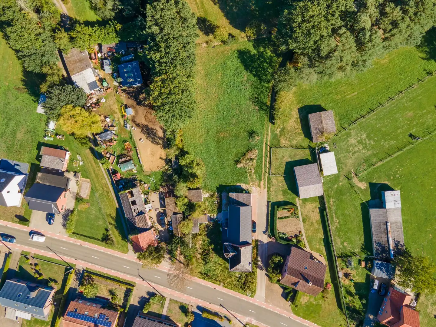 Vrijstaande woning op een ruim perceel van 3.330 m² met prachtig groen uitzicht en tal van mogelijkheden foto 41