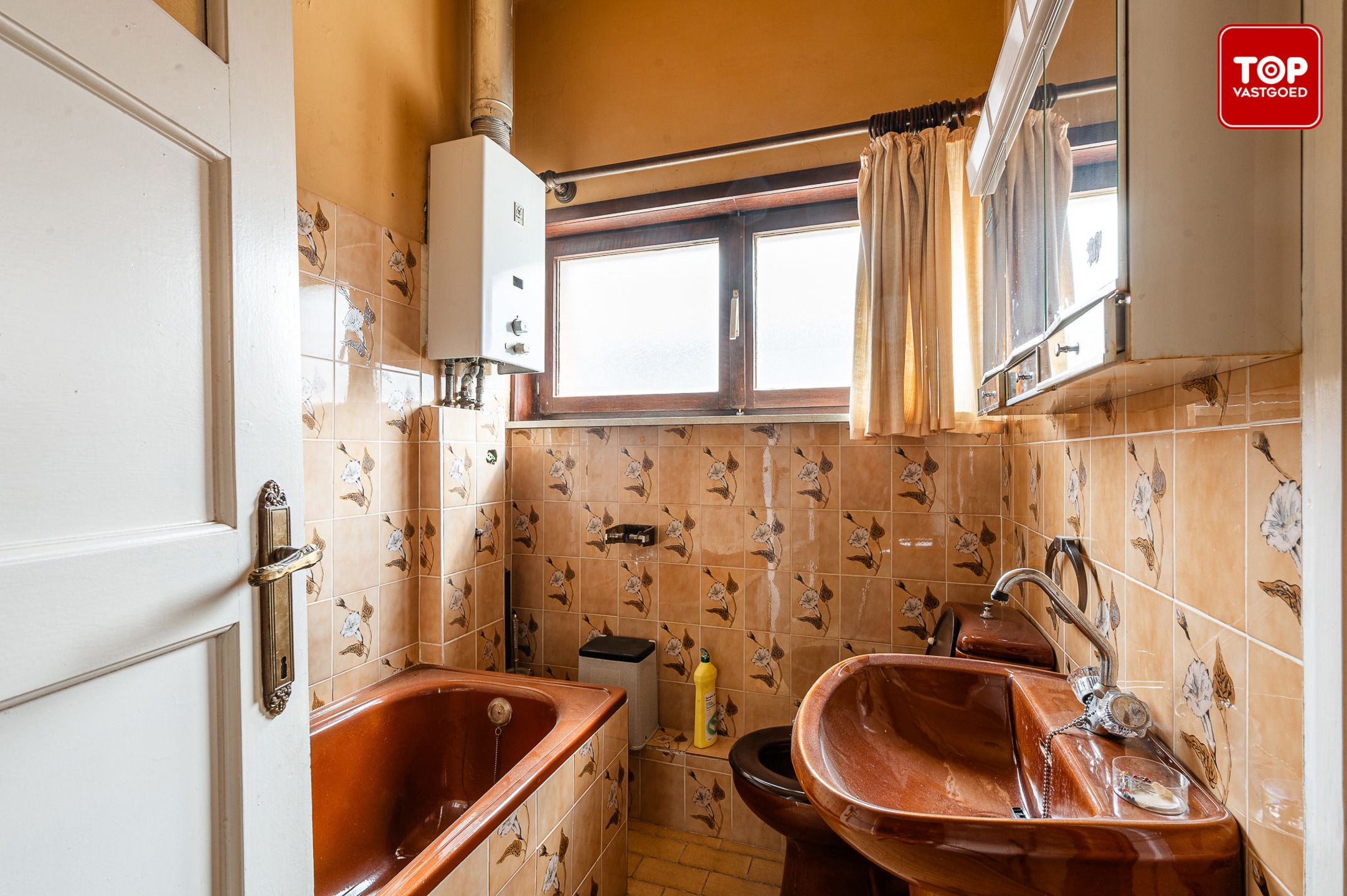Ruime te renoveren woning met 6 slaapkamers te koop in Gent foto 14