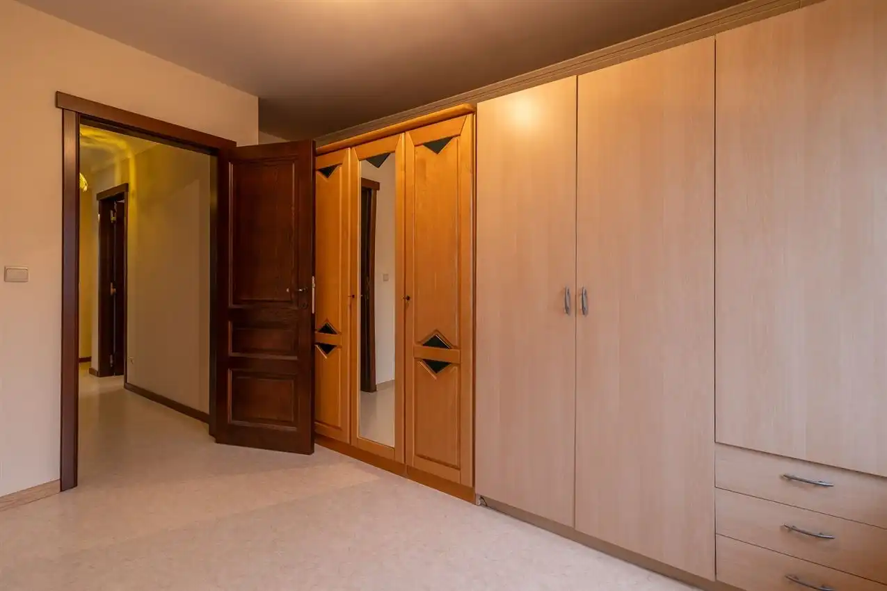 Landelijk gelegen met diepe tuin aan de Motte en vlotte verbinding naar E314. foto 28