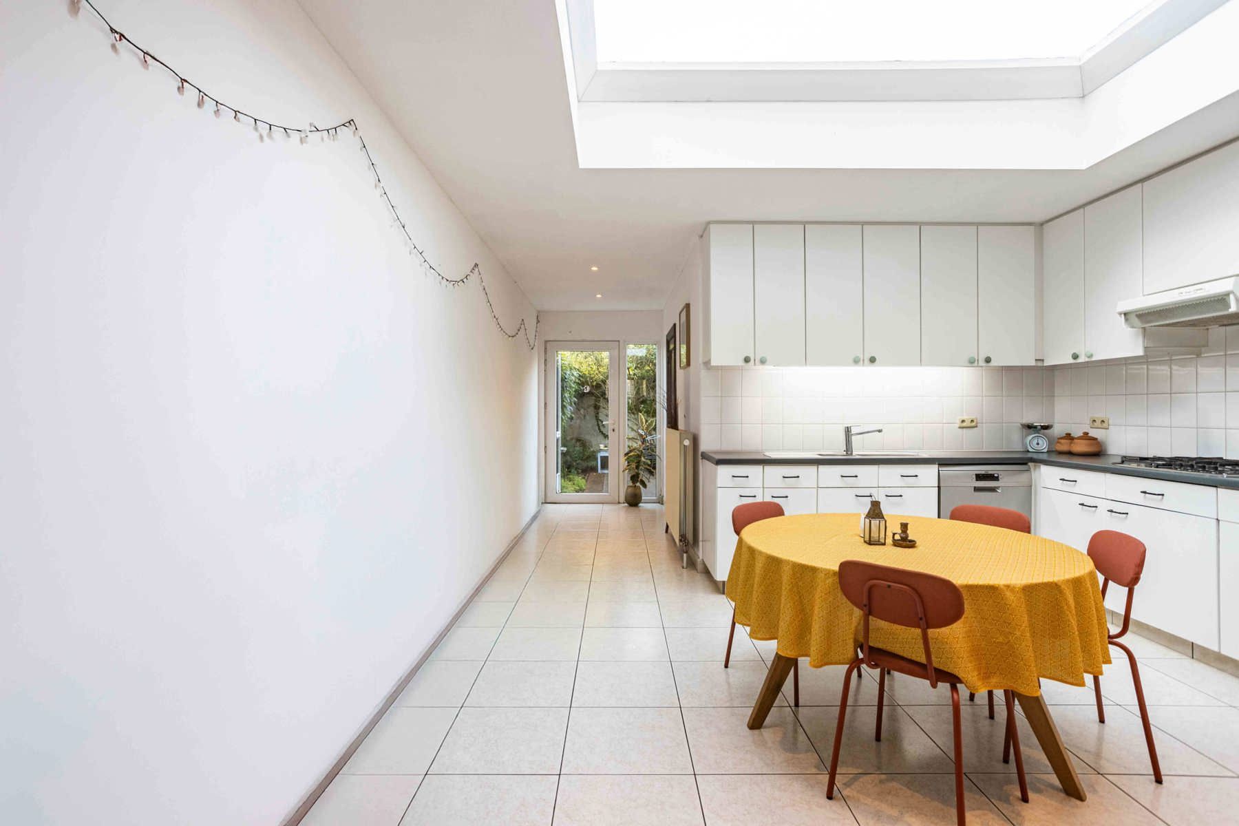 Karaktervolle woning op uitstekende locatie foto 11