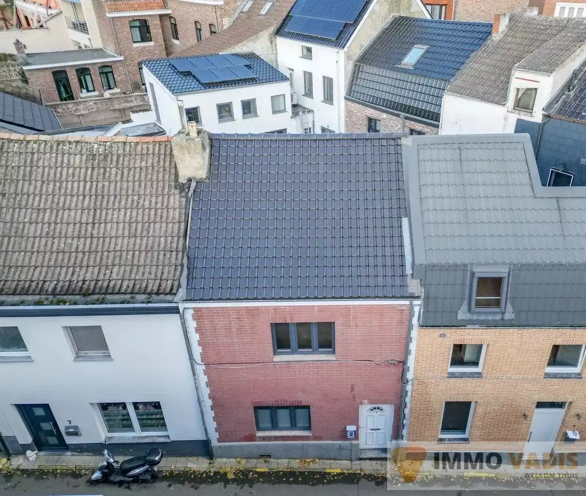 Gerenoveerde casco rijwoning in het hart van Tongeren foto 3