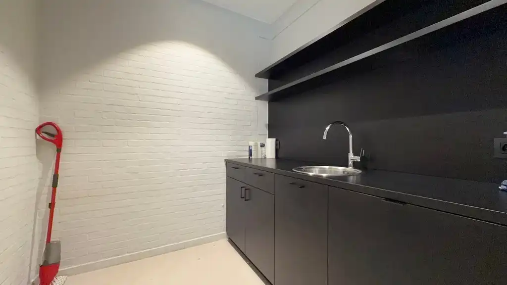 Stijlvolle kantoren te huur in Hardy Building te Antwerpen foto 16