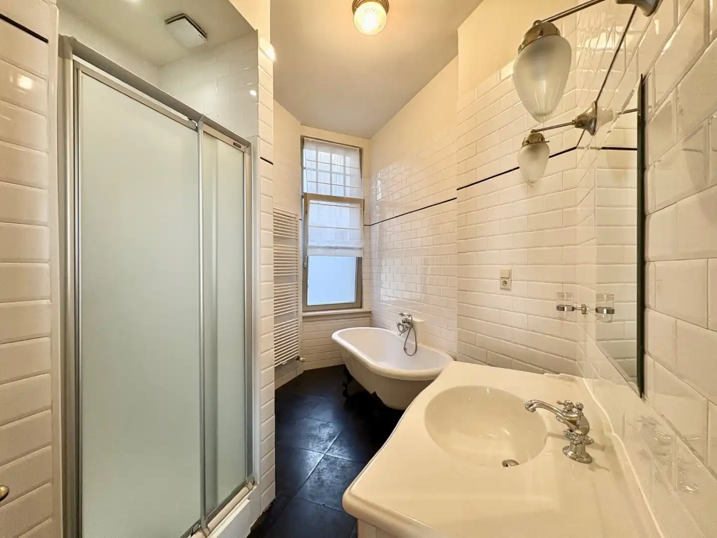 2-slaapkamerappartement met karakter in bruisende wijk Zurenborg foto 15