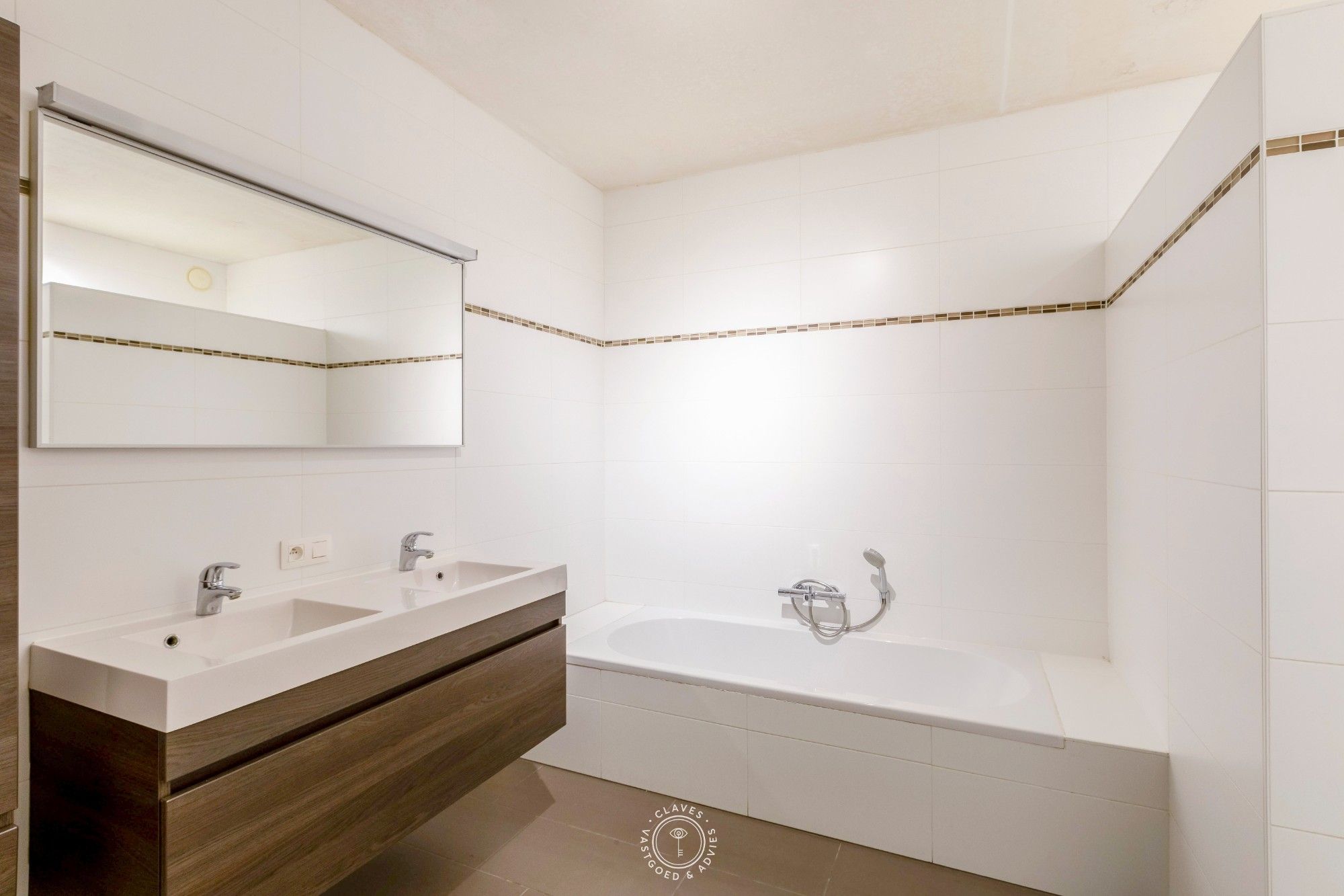 Recente halfopen bebouwing met B-label foto 19