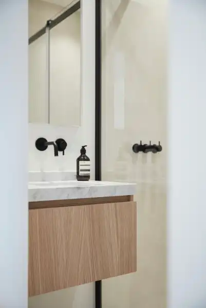 Subliem tuinappartement met zonneterras van 72m²  in een karaktervolle villaresidentie in een paadje. foto 13