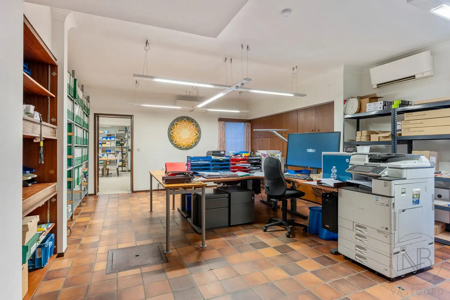 Woning met veelzijdig commercieel gebouw  op goede locatie in Driehoeven foto 5