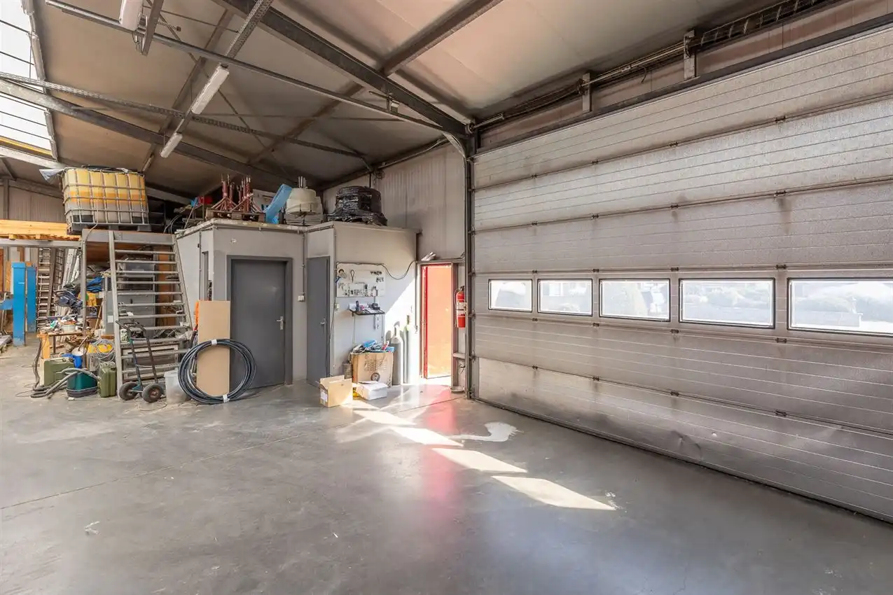 Villa grenzend aan agrarisch gebied met 4slk en opslag foto 28