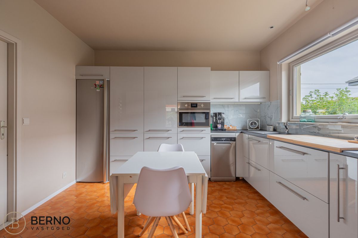 Instapklare laagbouwwoning aan Buggenhout-bos foto 5