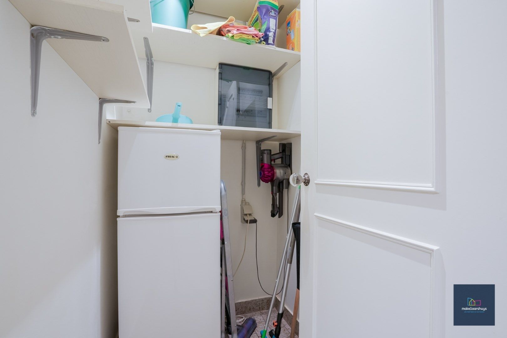 Stijlvol 1 slaapkamer appartement met 2 terrassen, kelder en garagebox foto 14