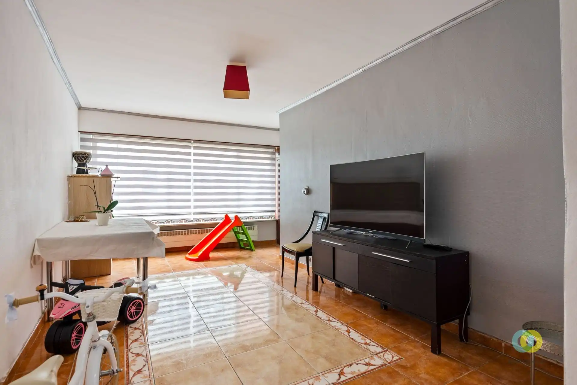 Handelshuis met woonst foto 3