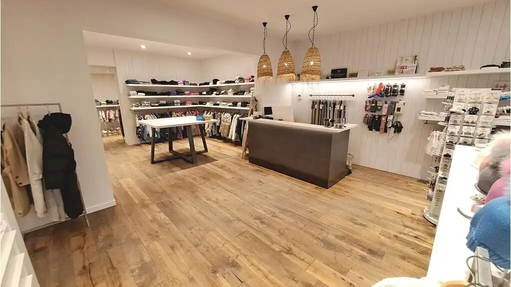 Overname instapklare speciaalzaak kinderkledij in Noord-West-Vlaanderen foto 2