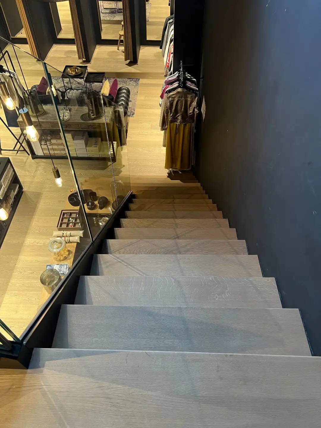 Ruim, modern Handelspand te huur in het centrum van Diest foto 20