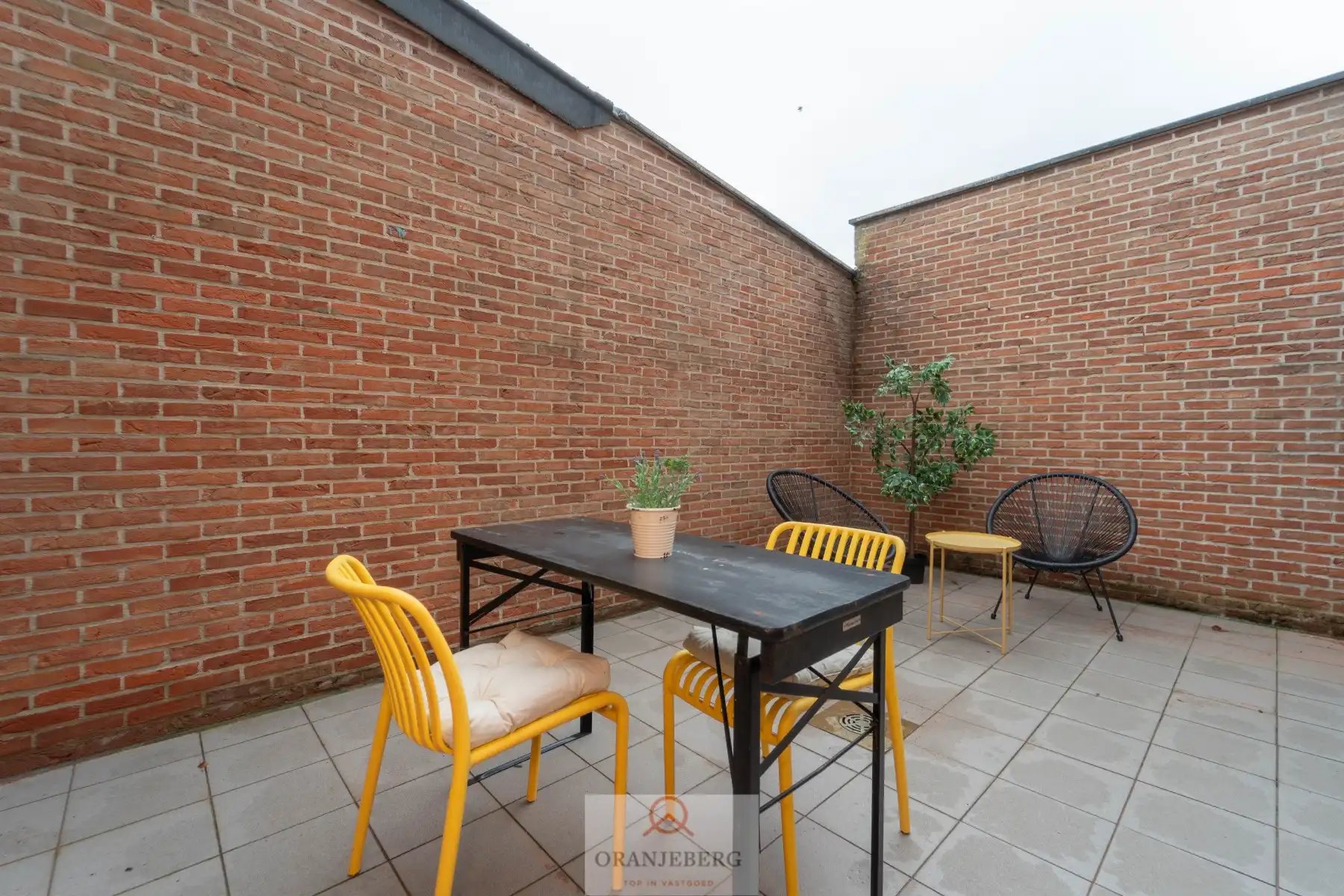 Lichtrijk gelijkvloers 2-slpk appartement met terras! foto 20