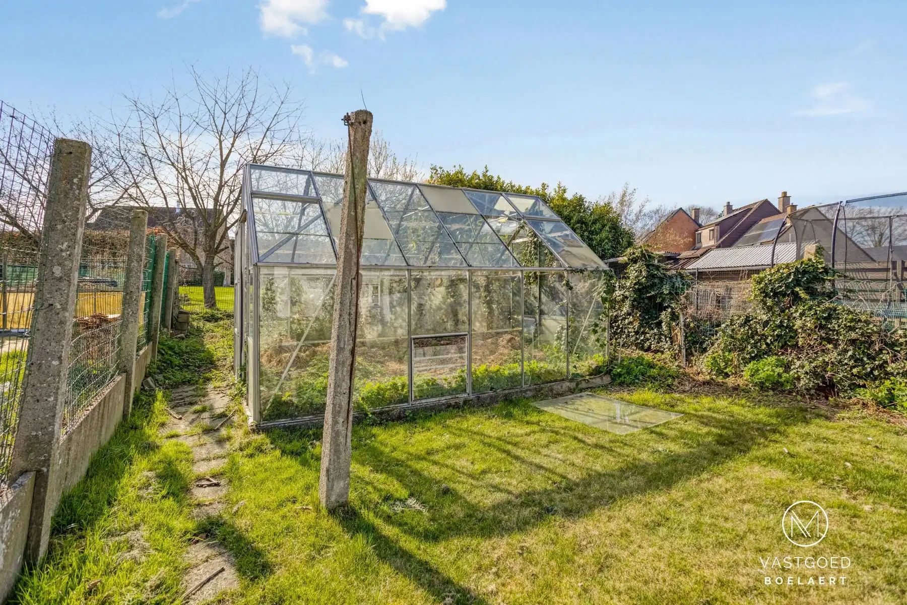 Te renoveren halfopen woning met zonnige tuin in rustige straat nabij Aalst foto 23