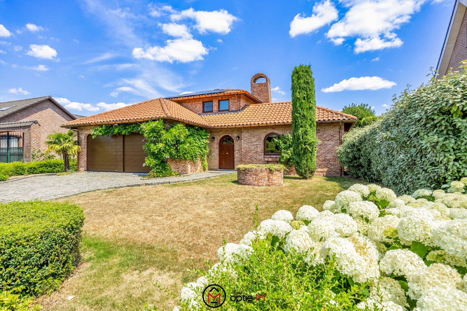MEDITERRANE RUST IN EIGEN TUIN - CHARMANTE SPAANSE VILLA MET ZWEMBAD IN CENTRUM ZUTENDAAL TE KOOP foto 2