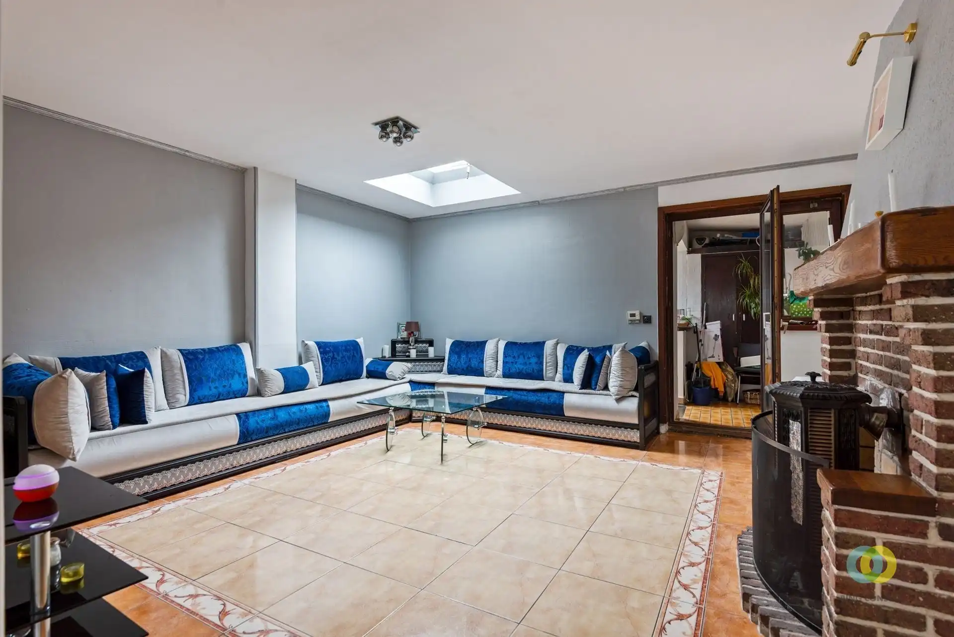 Op te frissen handelshuis  **OPEN HUIZEN DAG 21/03** foto 3