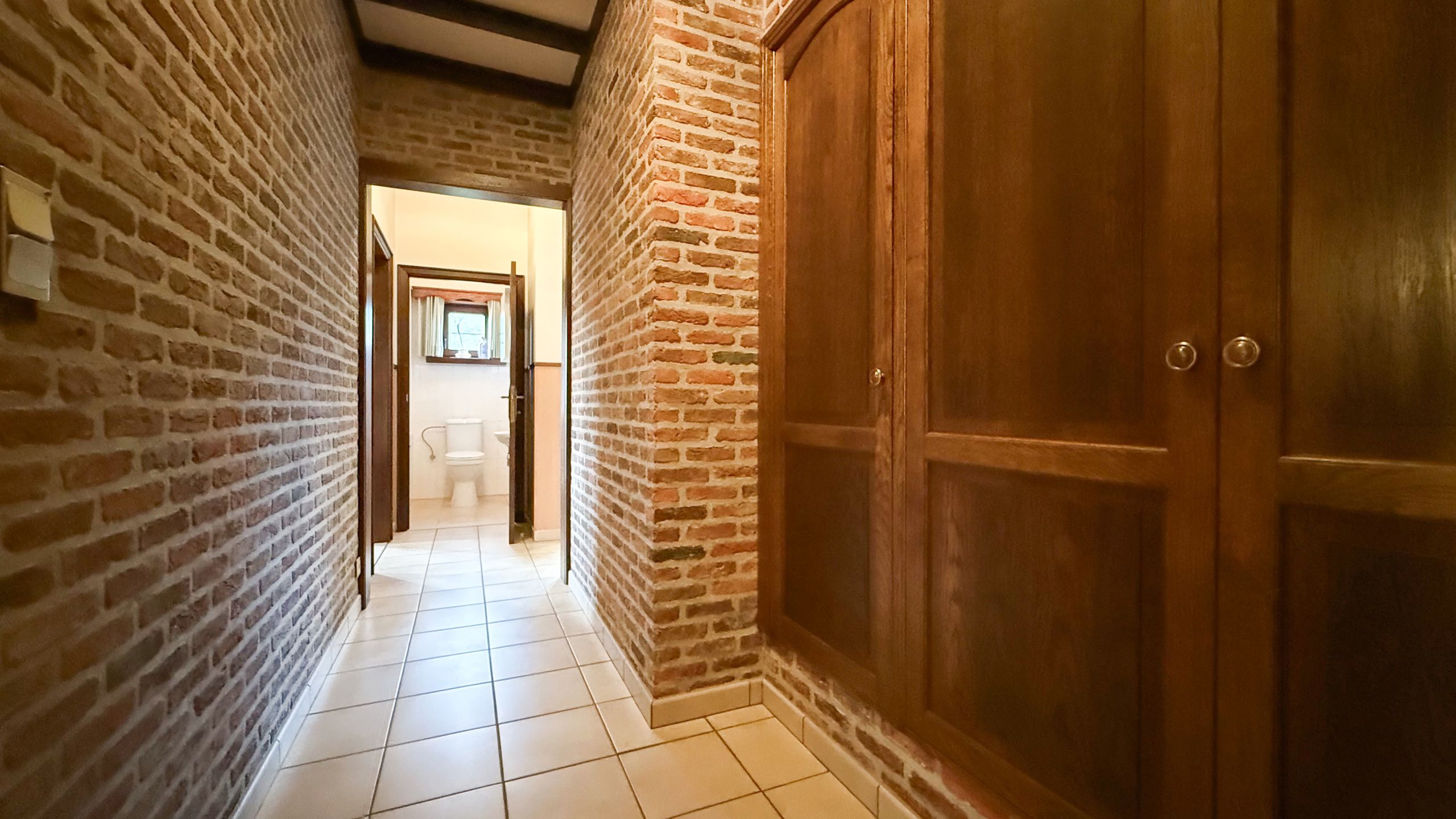 Exclusieve hoeve op 40are met bosrijke ligging te Paal! foto 6