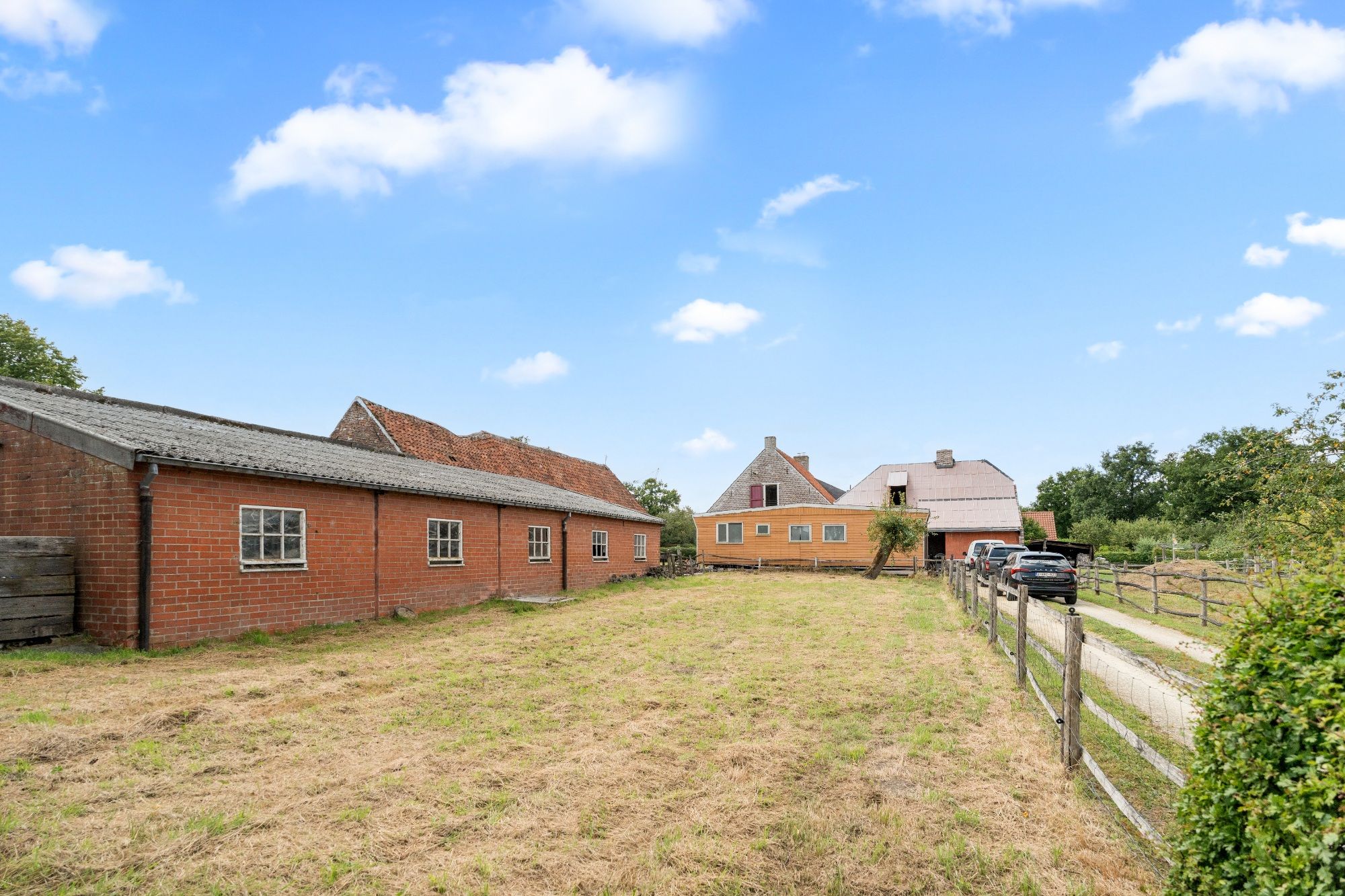 Charmante hoeve met paardenstallingen en schuur op 11.908 m² vlakbij het Drongengoed foto 32