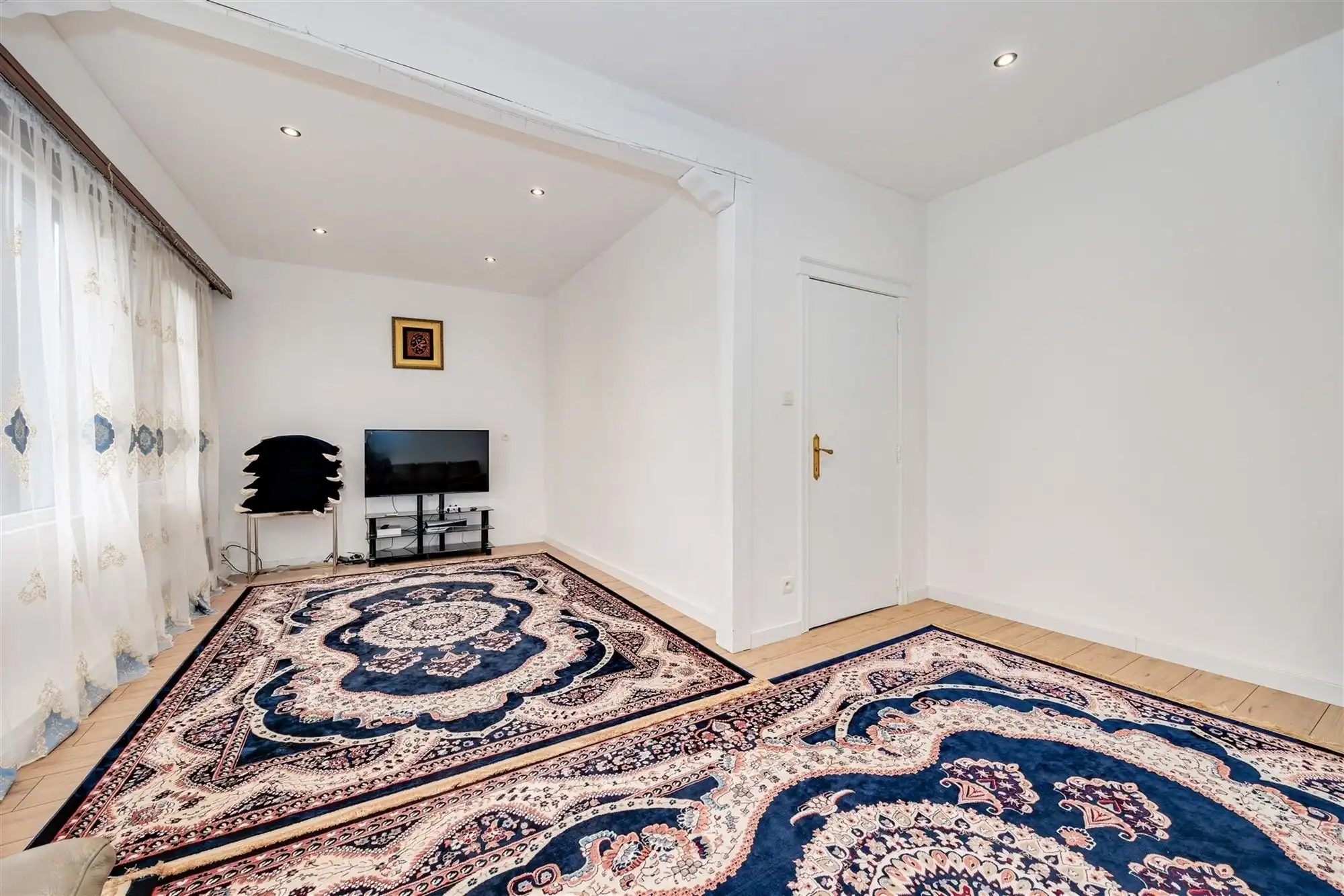 Gerenoveerd 3 slaapkamer appartement in centrum Mortsel foto 5