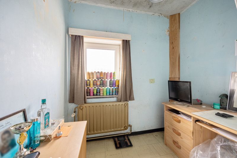 Te renoveren, goed gelegen woning op 8are 75ca foto 23