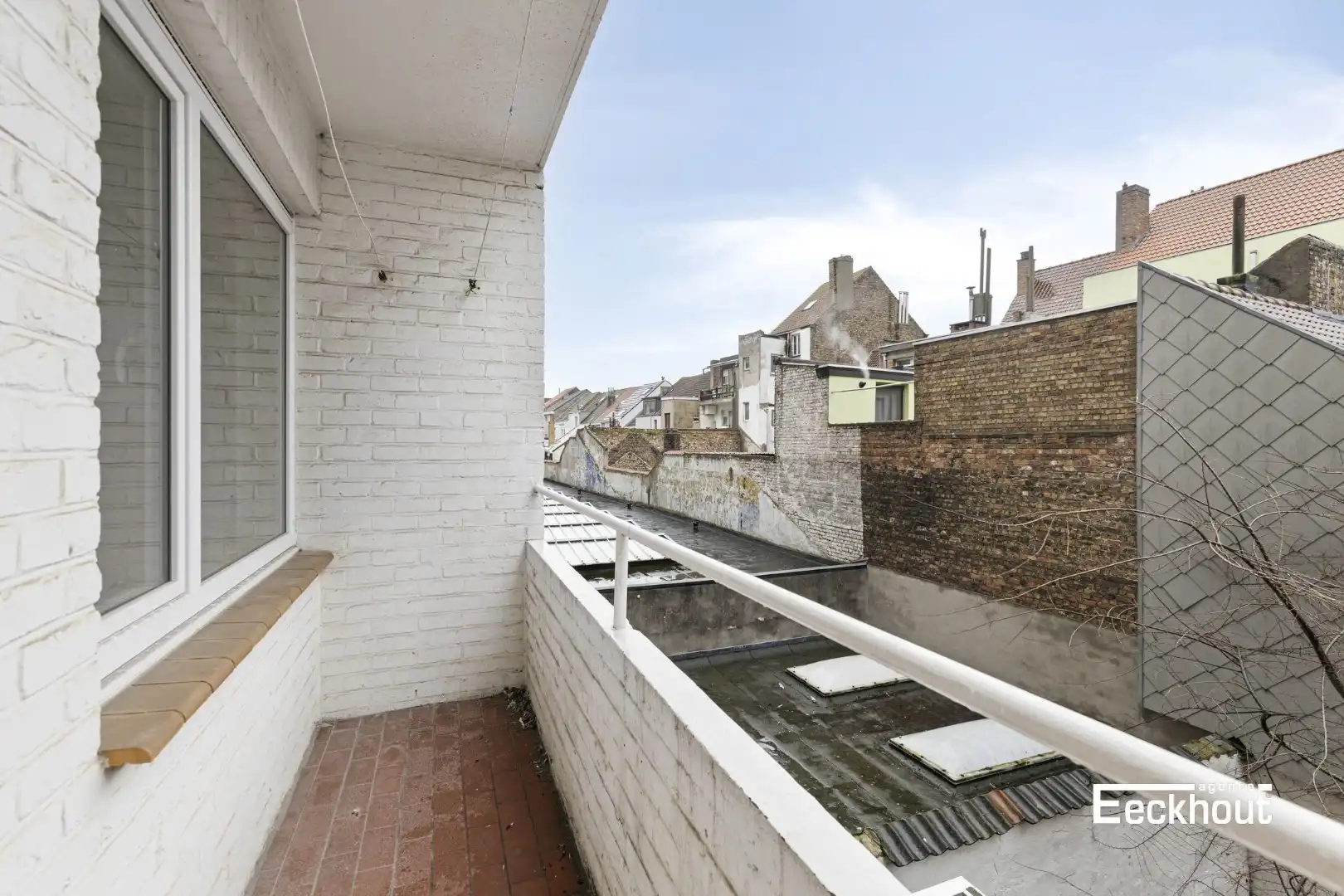 Ruim instapklaar appartement met 3 slaapkamers in centrum Oostende, met fietsenberging en dicht bij strand!  foto 11