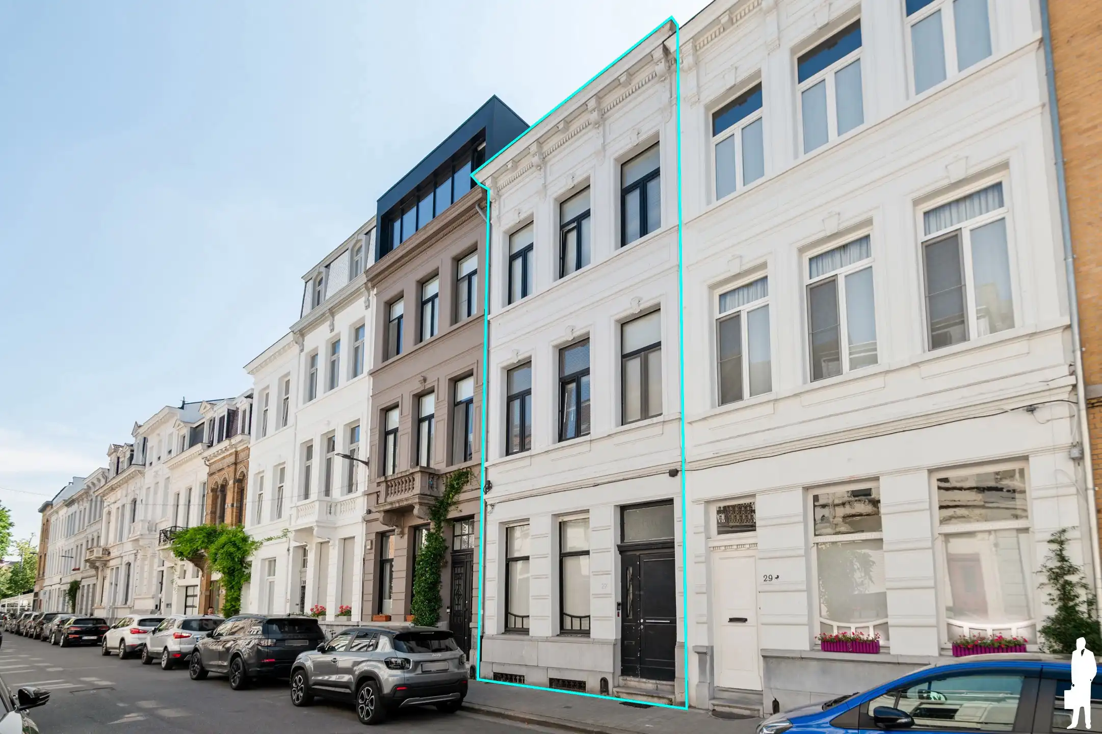 Hoofdfoto van de publicatie: Ruime gezinswoning met karakter in het bruisende Zurenborg