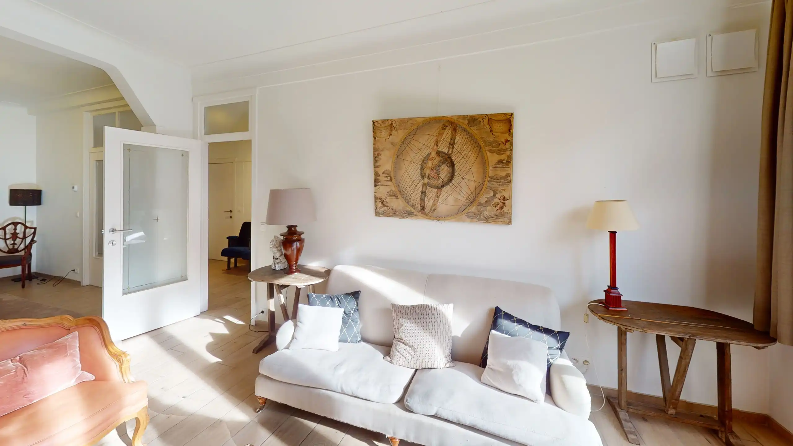 ANTWERPEN - Stijlvol gemeubeld appartement nabij het Centraal Station foto 3