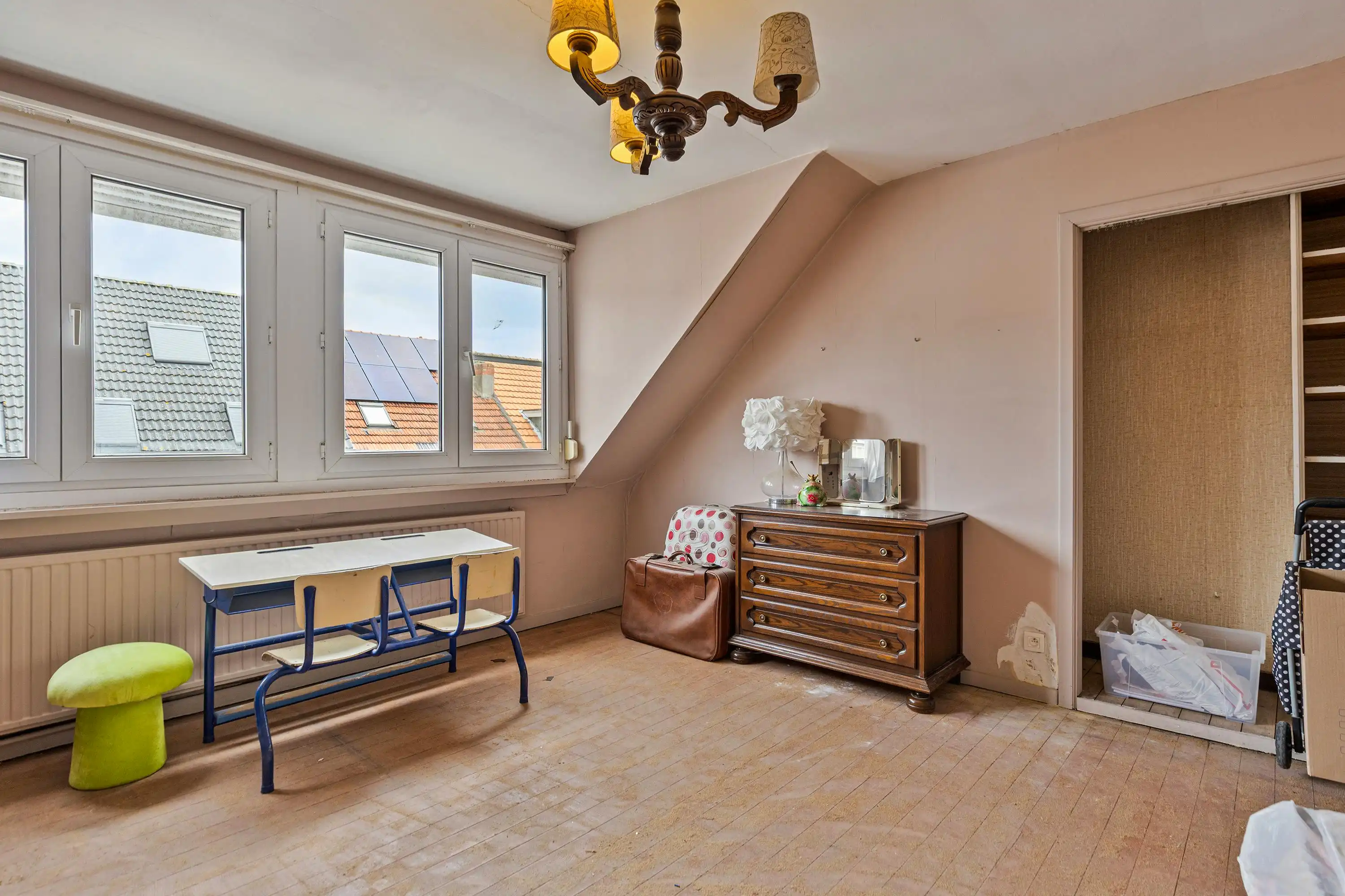 Huis met veel potentieel, tuin en garage te koop in Merksem foto 16
