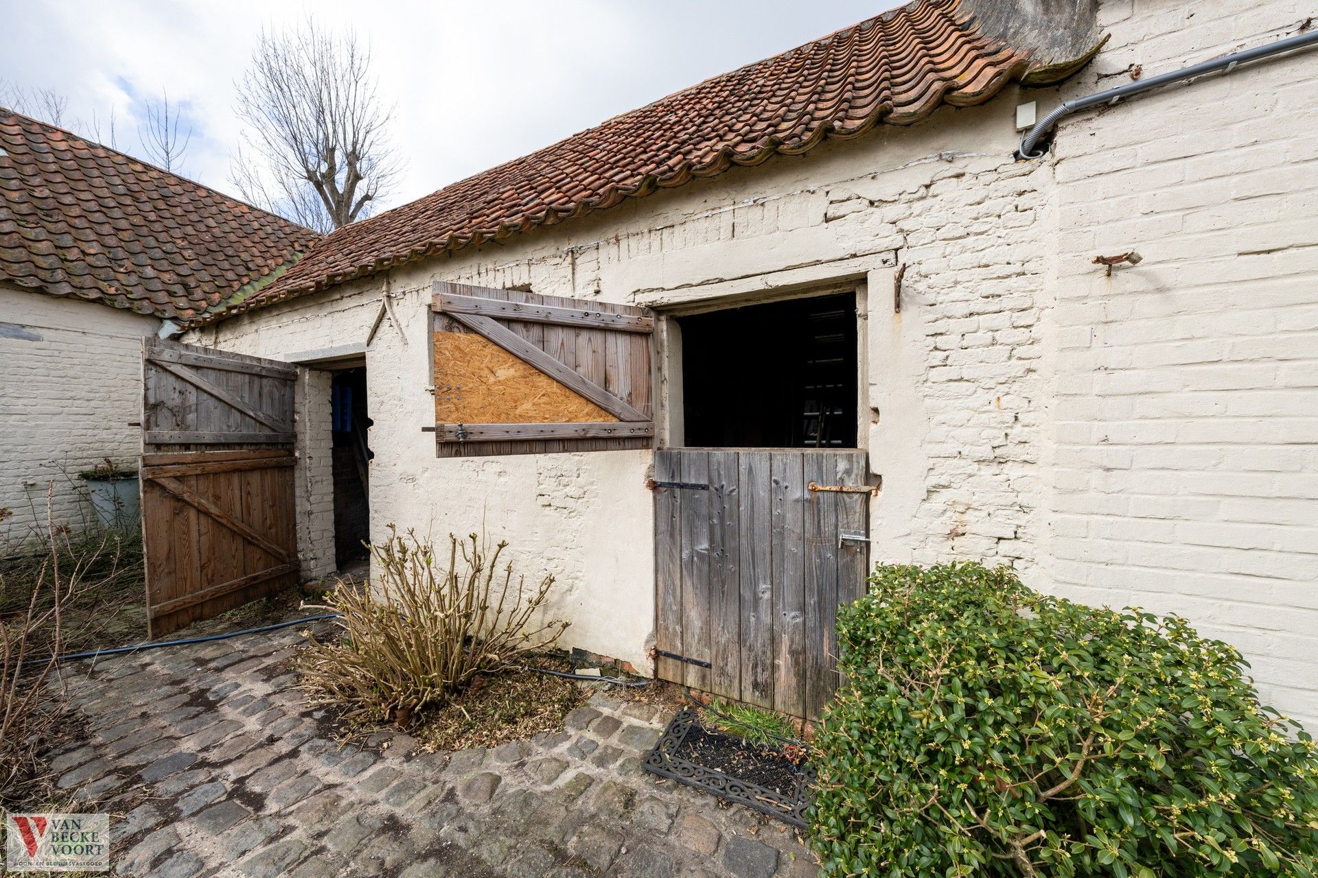 Te renoveren hoeve op 1,6 ha foto 15